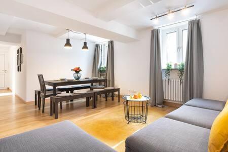 Marienplatz Apartment 2 Bedrooms Living Room Kitchen Μόναχο Εξωτερικό φωτογραφία